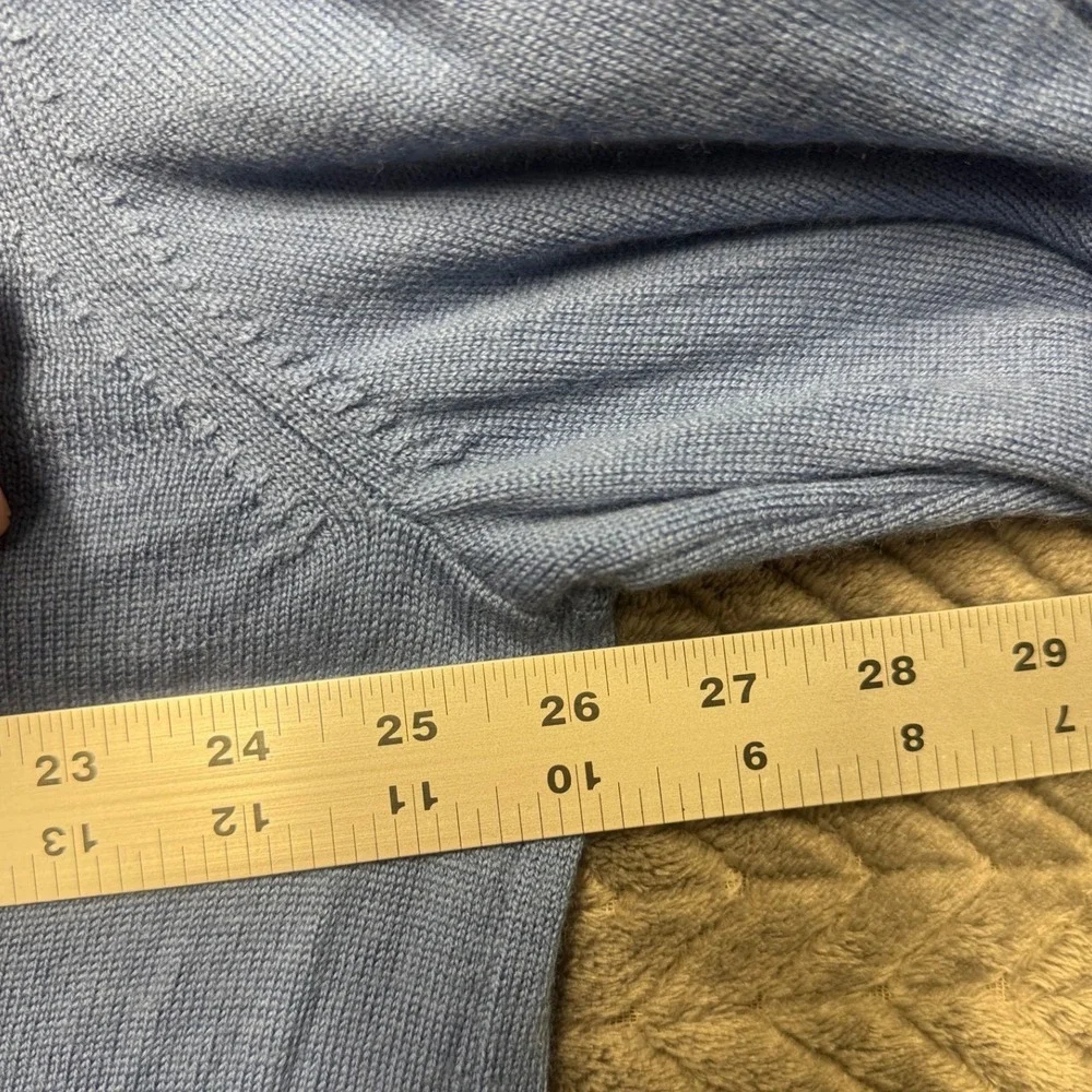 Banana Republic Mens XXL Blue 100% Merino Wool V-Neck Lightweight Sweater (1513)
